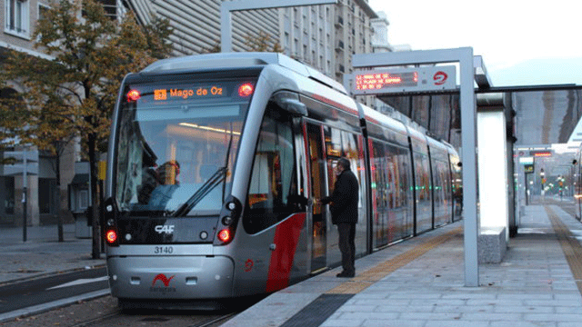 El consistorio amplía la gratuidad del transporte público al personal sanitario y de servicios auxiliares de las residencias de mayores