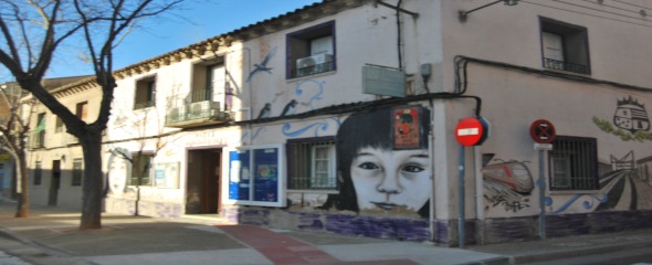 La Alcaldía del barrio clausura la sede la Asociación Vecinal.