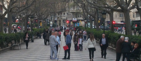 Debate sobre el carril bici del paseo Sagasta. Acera Peatonal: Bicis contra peatones: NO GRACIAS