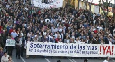 CEAV Condena el uso de la fuerza contra los vecinos de Murcia que defienden el soterramiento de las vías del AVE