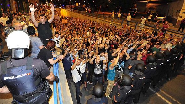 Separatismo en Murcia. Manifestación contra el Muro del AVE en Madrid