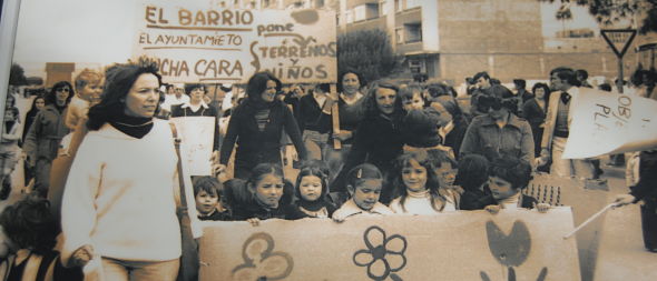 Hacia la Huelga feminista del 8 de Marzo: CHARLAS en Asociaciones Vecinales: Parque Bruil, La Jota, La Paz…