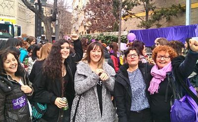 La Huelga Feminista inunda los barrios de Zaragoza