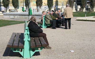 Nuevo teléfono para personas mayores del Gobierno de Aragón 900 25 26 26