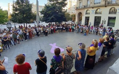 Concentración contra violencia machista: Manifiesto y fotos