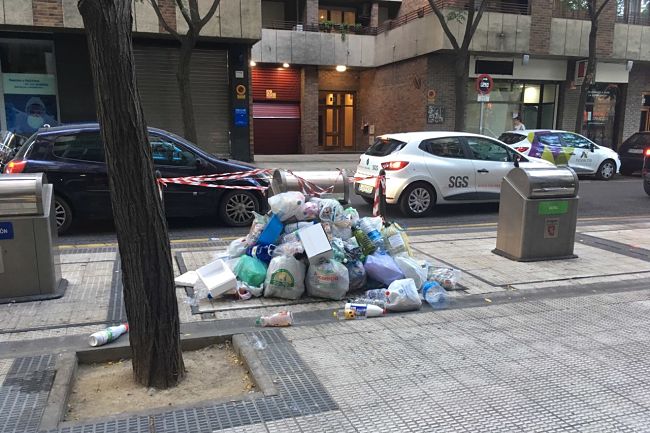 Campaña de la AV. San José por la recogida de basuras