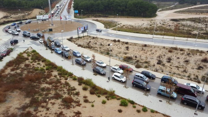 Vuelven los atascos a Puerto Venecia