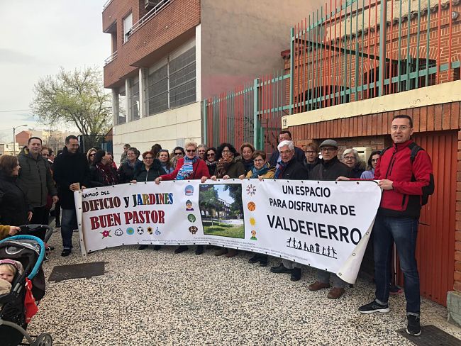 Valdefierro reclama en las Cortes de Aragón el Buen Pastor para los barrios
