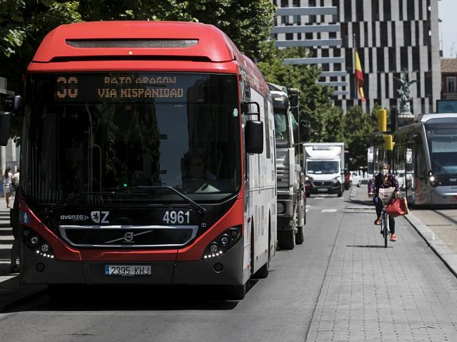 La FABZ contra los recortes del bus – Exceso de plazas para motos en Arrabal