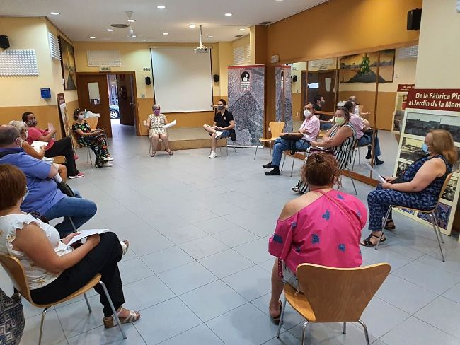 Puertas abiertas, actividades y entrega Bolsa Material Escolar en la AV. San José