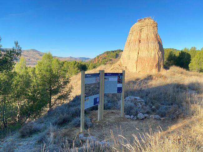 La DPZ instala paneles informativos junto a los  restos del poblado islámico de Ateca en el que el Cantar del Mío Cid situó la batalla de Alcocer