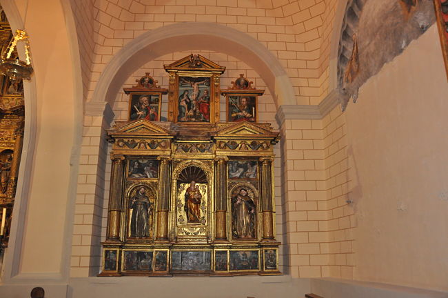 La Diputación de Zaragoza restaura el retablo de la Virgen del Carmen y el de la del Rosario de la iglesia parroquial de Monterde