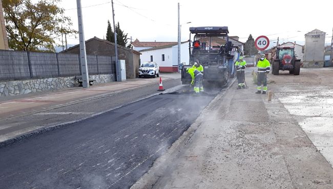 La Diputación de Zaragoza mejora el firme de la travesía de Villarreal de Huerva con un presupuesto de 104.600 euros