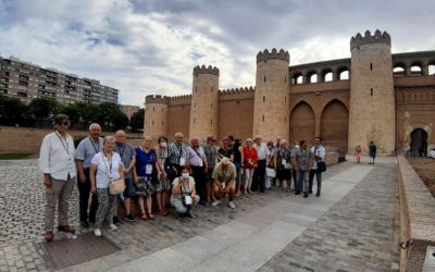 La Comisión de Personas Mayores visita el Palacio de La Aljafería